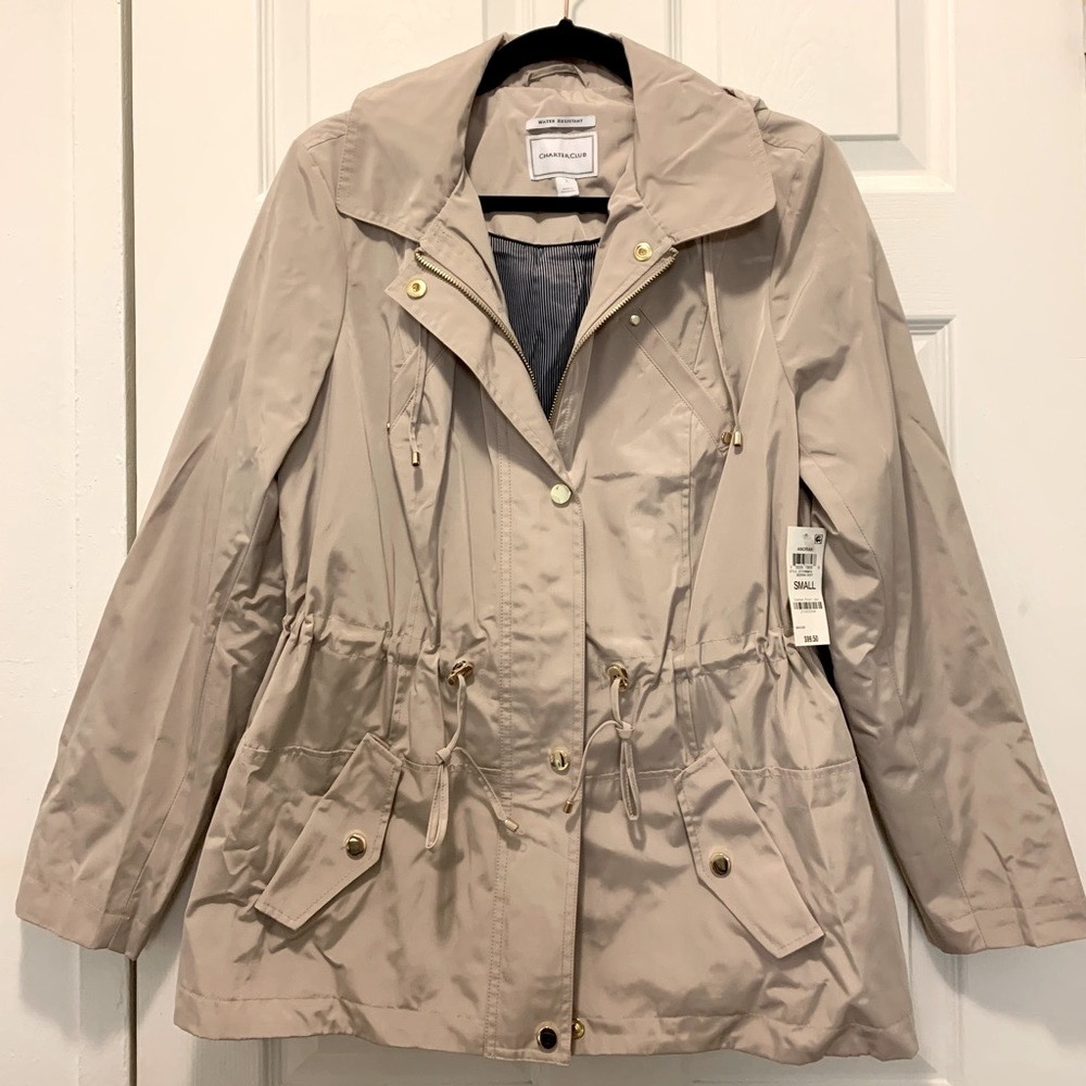 Water resistant hooded Anorak